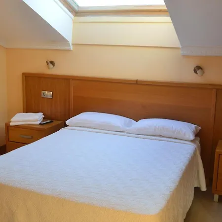 La Ribera 2* Santianes (Ribadesella, Asturias)