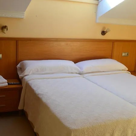 מלון La Ribera Santianes (Ribadesella, Asturias)